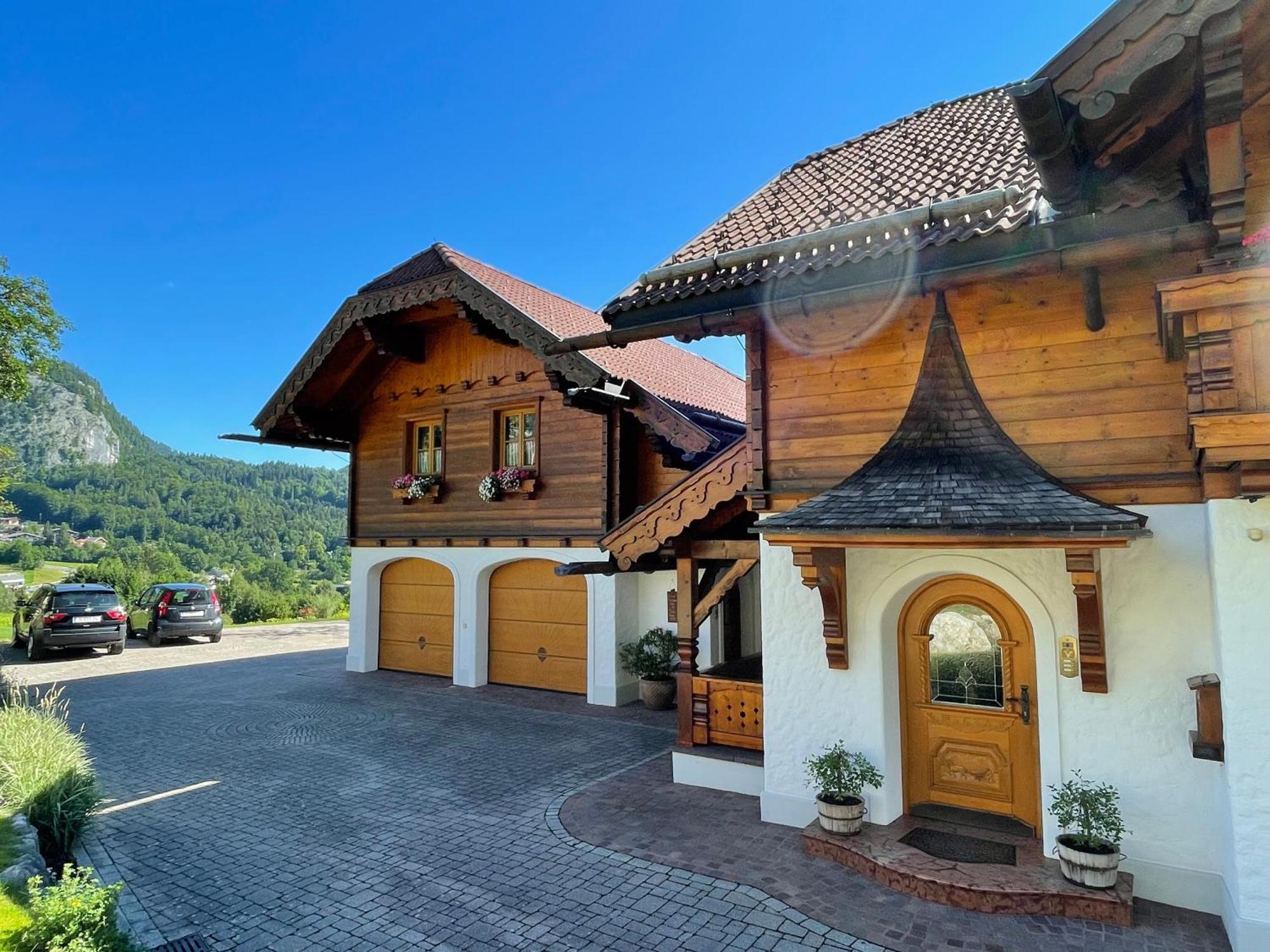 Ferienwohnung Schossleitner - Der Wohlfuehl-Ansitz Am Wolfgangsee Mit Weitblick Sankt Gilgen Exterior photo